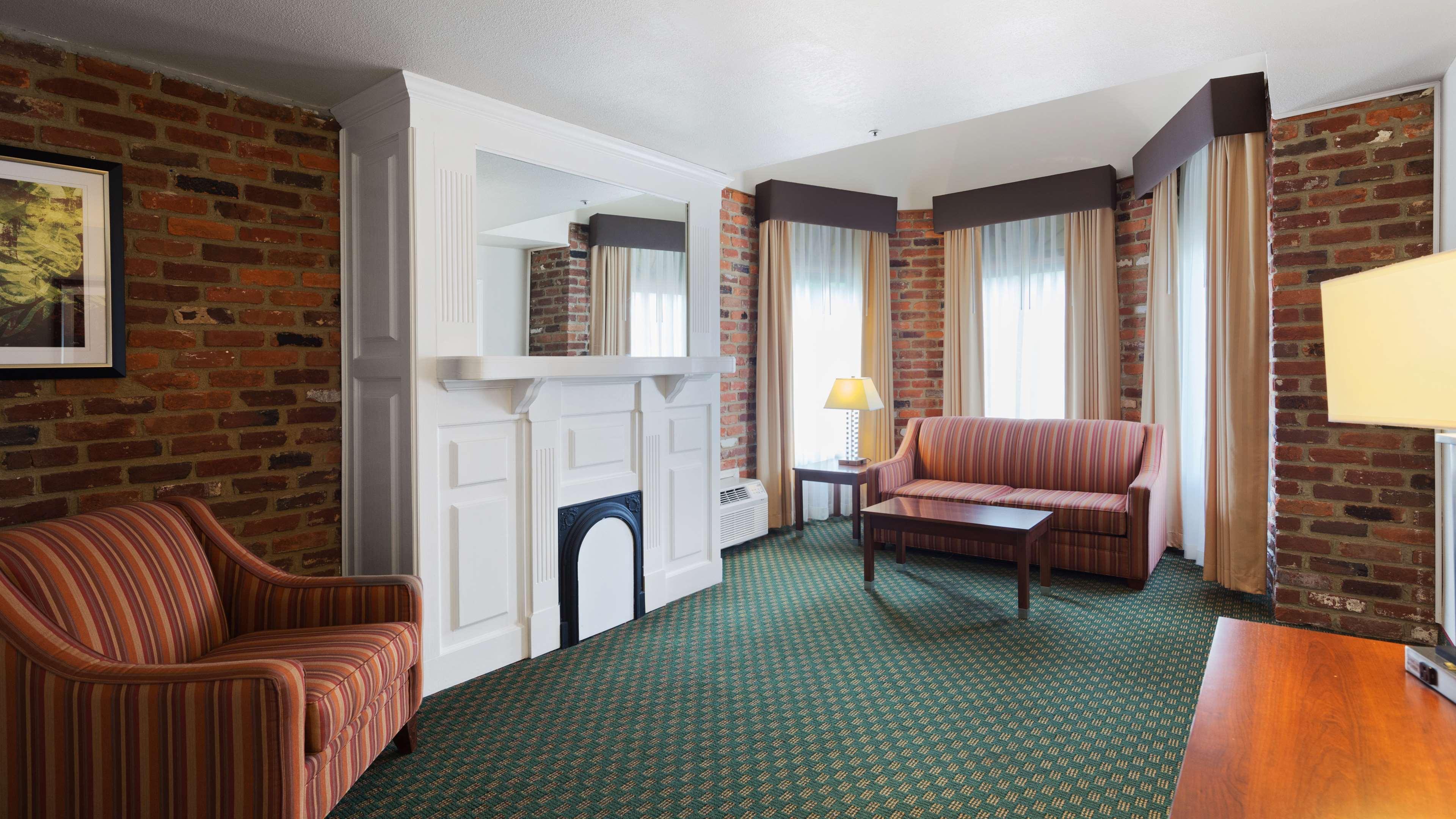 Hotel Western Governor's Richmond