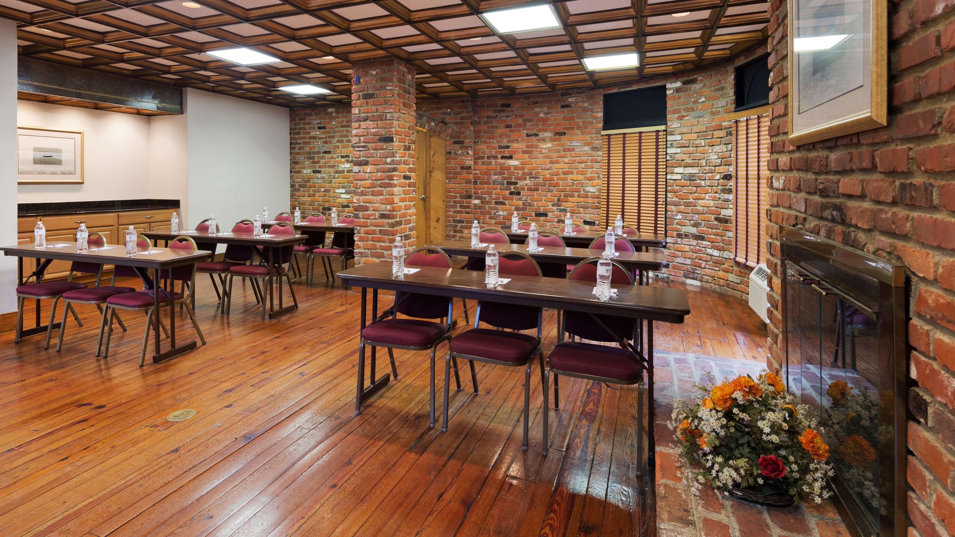 Hotel Western Governor's Richmond 3*