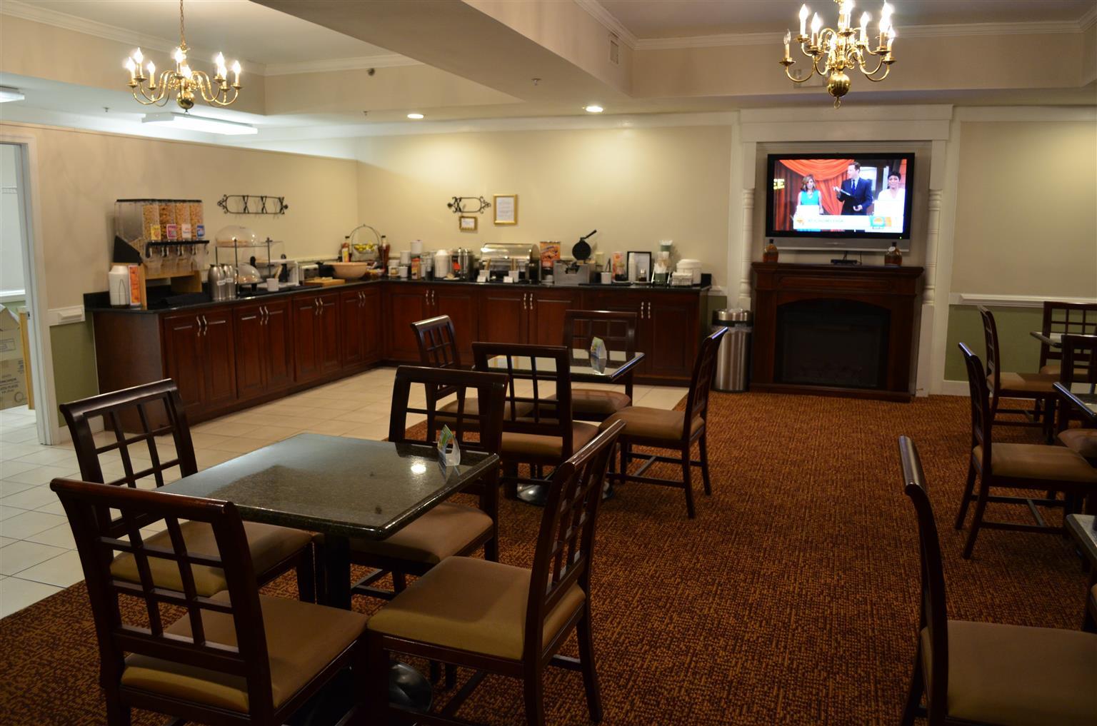 Western Governor's Richmond Hotel Midlothian