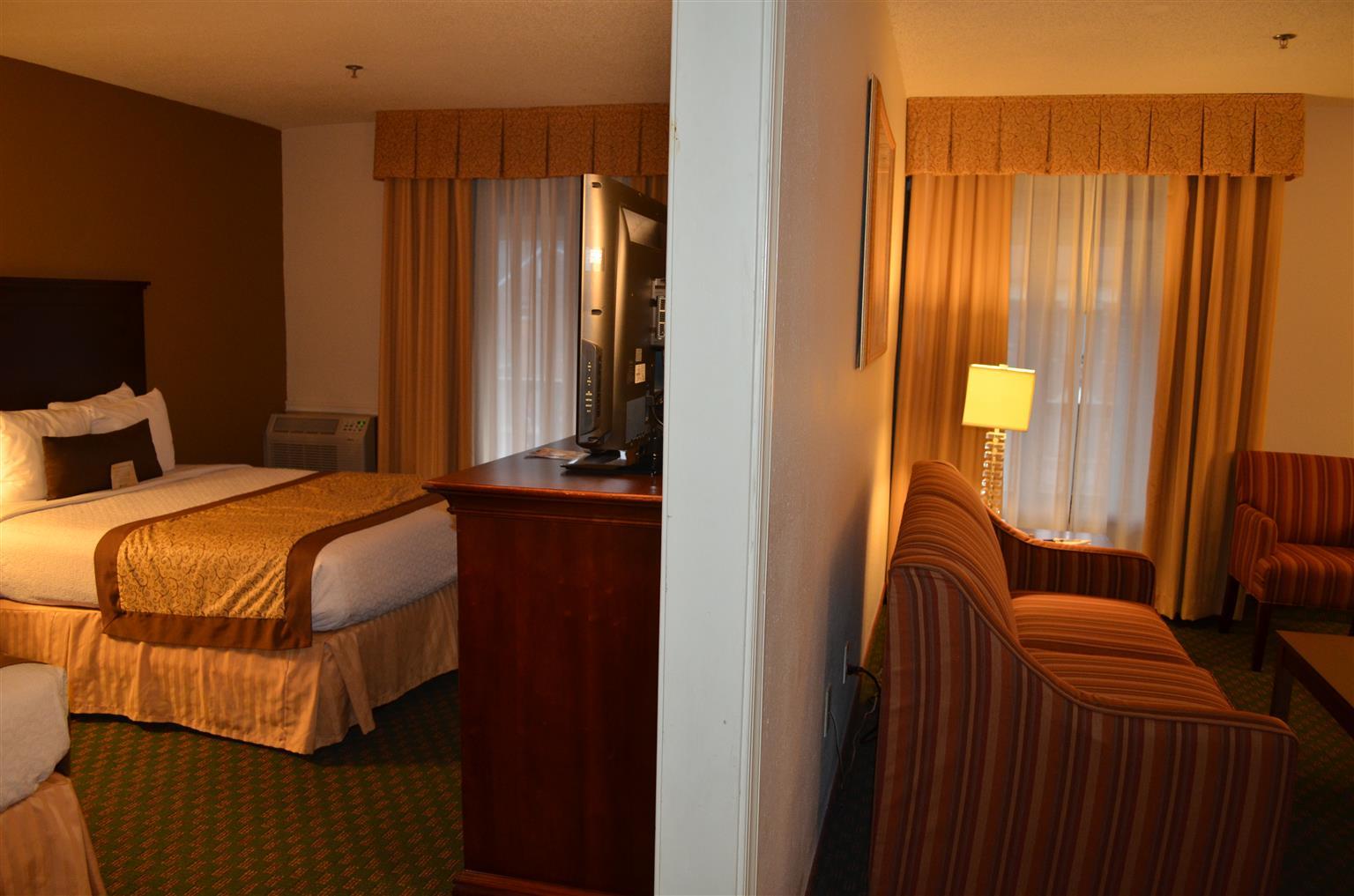 Western Governor's Richmond 3*