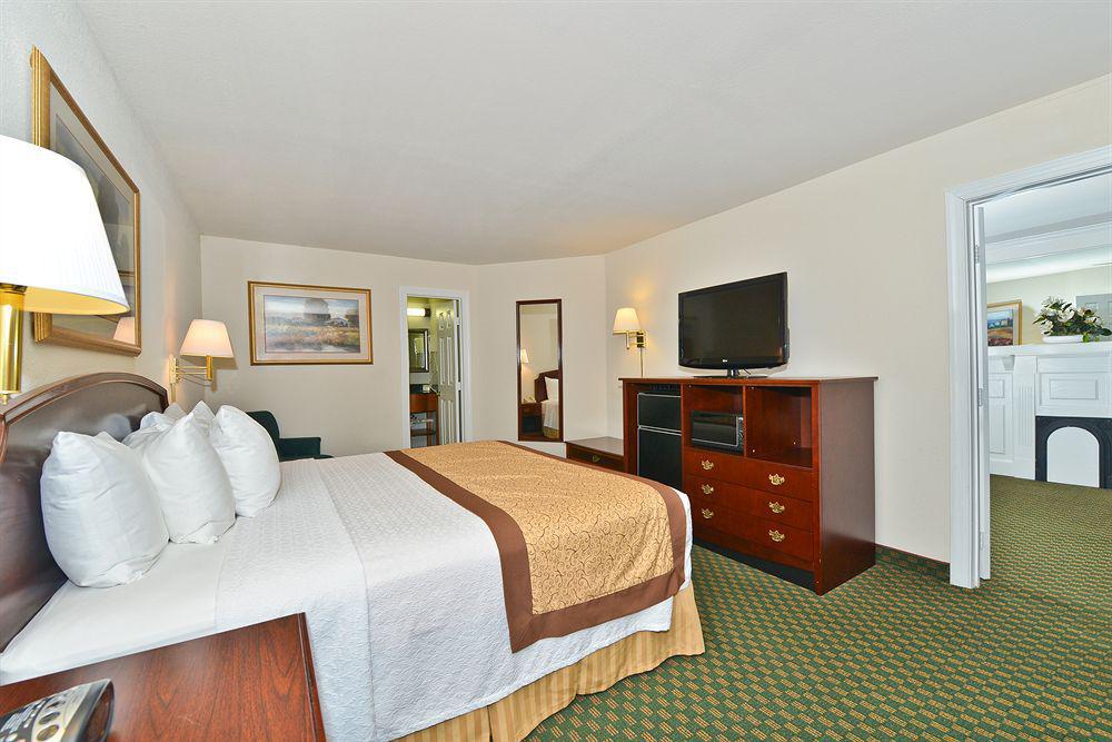 Western Governor's Richmond 3* Midlothian